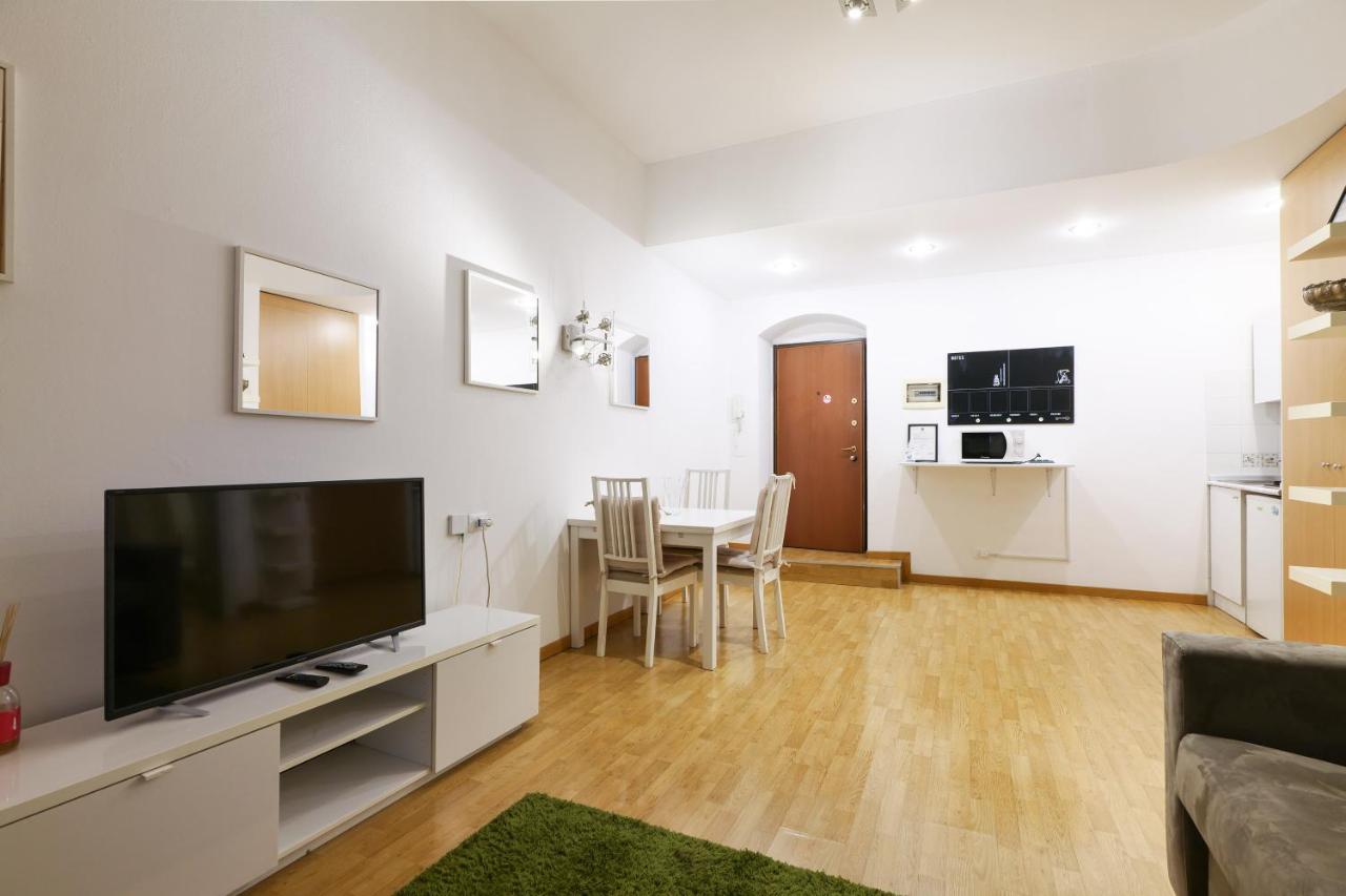 Luminoso Appartamento Con Balcone In Cadorna Milano Ngoại thất bức ảnh