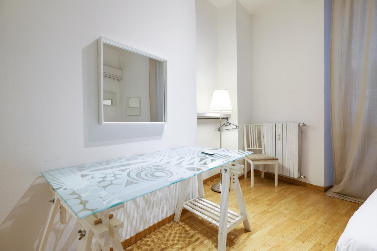 Luminoso Appartamento Con Balcone In Cadorna Milano Ngoại thất bức ảnh
